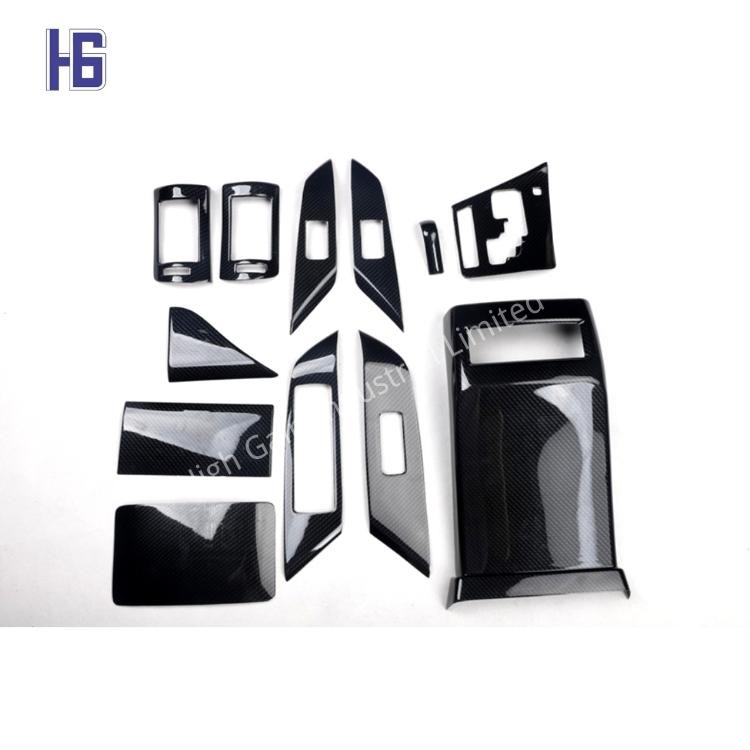 Компоненти салону автомобіля з вуглецевого волокна