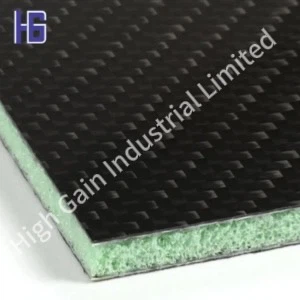 Листи з вуглецевого волокна з пінопласту